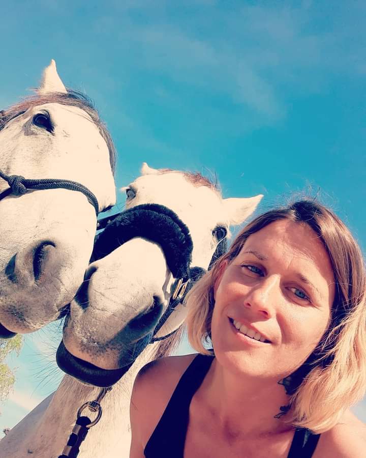 Cynthia Gueneau, Équithérapeute